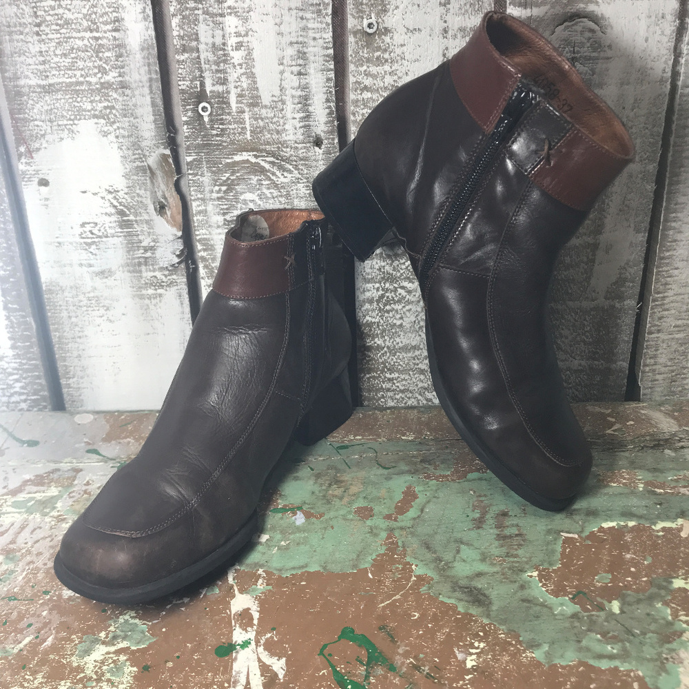 Yofi Distressed BoHo Festival Ankle Boots - Picture 2 of 8